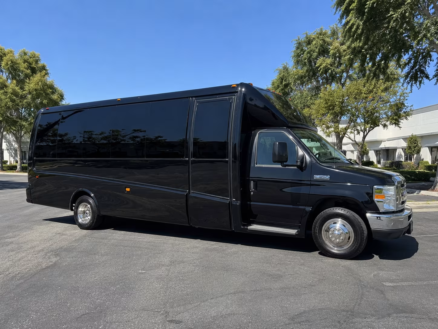 rent a boston prom party bus or charter bus today